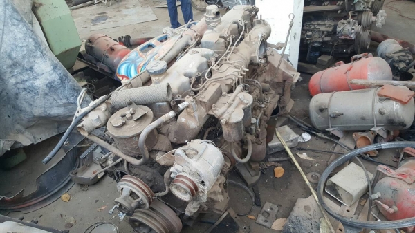 ขาย เครื่องยนต์ HINO EK100 260 แรงม้า เครื่องใช้งานได้ มีใบคุม ไม่มีไดสตาร์ท