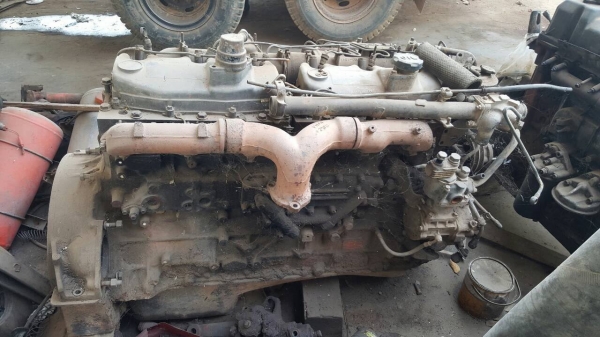 ขาย เครื่องยนต์ HINO EK100 260 แรงม้า เครื่องใช้งานได้ มีใบคุม ไม่มีไดสตาร์ท