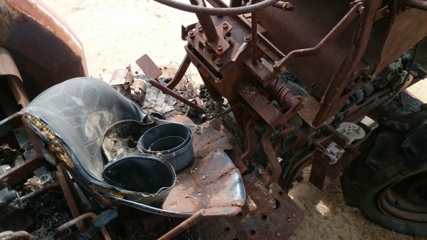 ขายรถไฟไหม้ คูโบต้า 45Di.   พร้อมเครื่อง+ เกียร์ดี  พร้อมชุดดันหน้า  ทั้งตันตามรูป 60,000 บาท