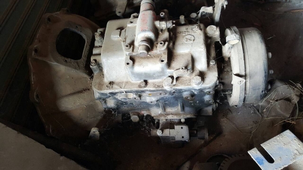 ขาย เกียร์ HINO SUMO227 พร้อมเกียร์ฝาก สภาพใช้งานได้ปกติ