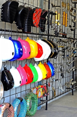 อะไหล่ แต่งรถเพียบ มีโช็คหน้า-หลัง ล้อ เครื่อง ถังน้ำมัน เบาะ และอะไหล่อื่นๆที่แต่งรถทั้งหมด ลดราคา 20-30\%