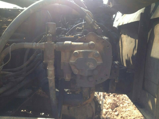 ขาย335,000 รถแบคโฮKOMATSU pc200-3 คอนโทรลสั้น เครื่อง 6D15 เล่มทะเบียน 090-772-3710 090-772-3708 ขาย335,000 รถแบคโฮKOMATSU pc200-3 คอนโทรลสั้น เครื่อง 6D15 เล่มทะเบียน 090-772-3710 090-772-3708