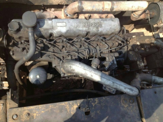 ขาย335,000 รถแบคโฮKOMATSU pc200-3 คอนโทรลสั้น เครื่อง 6D15 เล่มทะเบียน 090-772-3710 090-772-3708 ขาย335,000 รถแบคโฮKOMATSU pc200-3 คอนโทรลสั้น เครื่อง 6D15 เล่มทะเบียน 090-772-3710 090-772-3708