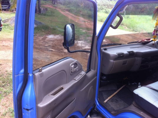 4ล้อisuzu ELF เครื่อง4JG2 100แรงม้าไม่ติดเวลา พร้อมใช้ ชุดโอนครบ