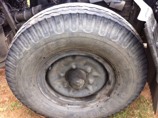 4ล้อisuzu ELF เครื่อง4JG2 100แรงม้าไม่ติดเวลา พร้อมใช้ ชุดโอนครบ