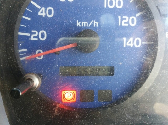 รถฮีโน่ 10 ล้อ ( ไม่ดั้ม )  FM1M  220 แรงม้า. ปี 48.   สนใจติดต่อ  081 - 6079515