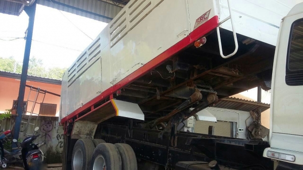 รถอีซุซุ 10 ล้อดั้ม FXZ 270 แรงม้า ปี 47.    สนใจติดต่อ  081 - 6079515