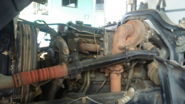 รถอีซุซุ 10 ล้อดั้ม FXZ 270 แรงม้า ปี 47.    สนใจติดต่อ  081 - 6079515