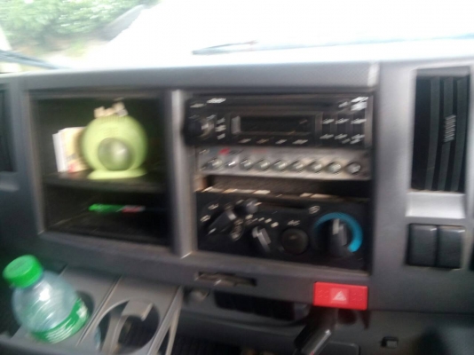 รถอีซุซุ 6 ล้อดั้ม NPR 150 แรงม้า ปี 53.   ( รถวิ่ง 3xx,xxx กม. )     สนใจติดต่อ  081 - 6079515