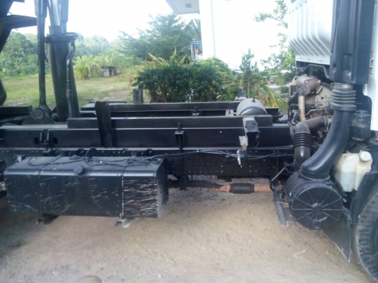 รถอีซุซุ 6 ล้อดั้ม NPR 150 แรงม้า ปี 53.   ( รถวิ่ง 3xx,xxx กม. )     สนใจติดต่อ  081 - 6079515