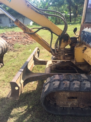 ขายรถแบคโฮ KOMATSU PC40-6 เครื่อง 36แรงม้า สภาพดี สนใจโทร 081-970-1072