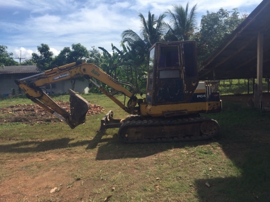 ขายรถแบคโฮ KOMATSU PC40-6 เครื่อง 36แรงม้า สภาพดี สนใจโทร 081-970-1072 ขายรถแบคโฮ KOMATSU PC40-6 เครื่อง 36แรงม้า สภาพดี สนใจโทร 081-970-1072