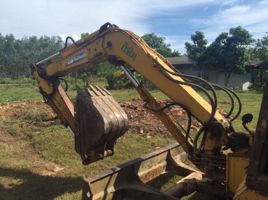 ขายรถแบคโฮ KOMATSU PC40-6 เครื่อง 36แรงม้า สภาพดี สนใจโทร 081-970-1072