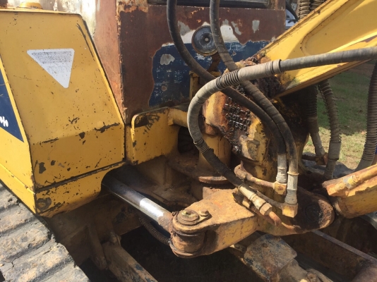 ขายรถแบคโฮ KOMATSU PC40-6 เครื่อง 36แรงม้า สภาพดี สนใจโทร 081-970-1072