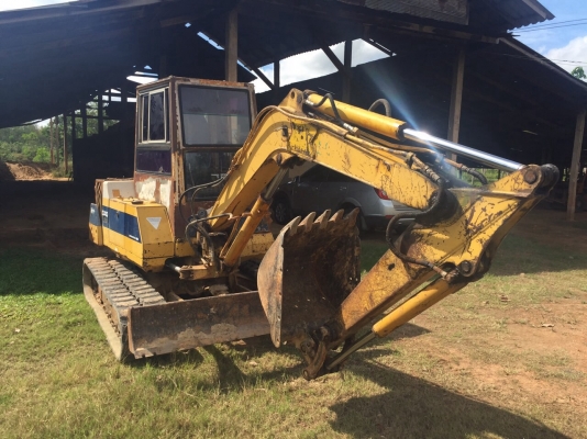 ขายรถแบคโฮ KOMATSU PC40-6 เครื่อง 36แรงม้า สภาพดี สนใจโทร 081-970-1072 ขายรถแบคโฮ KOMATSU PC40-6 เครื่อง 36แรงม้า สภาพดี สนใจโทร 081-970-1072