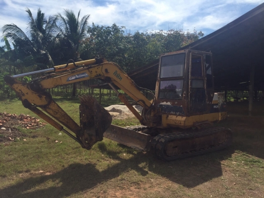 ขายรถแบคโฮ KOMATSU PC40-6 เครื่อง 36แรงม้า สภาพดี สนใจโทร 081-970-1072 ขายรถแบคโฮ KOMATSU PC40-6 เครื่อง 36แรงม้า สภาพดี สนใจโทร 081-970-1072