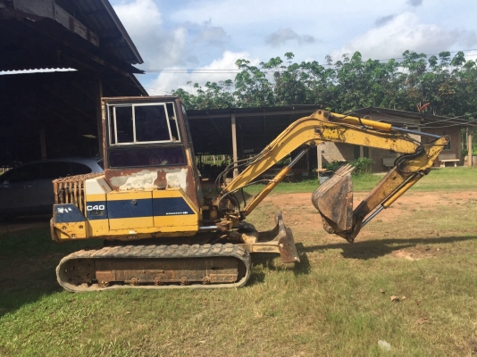 ขายรถแบคโฮ KOMATSU PC40-6 เครื่อง 36แรงม้า สภาพดี สนใจโทร 081-970-1072