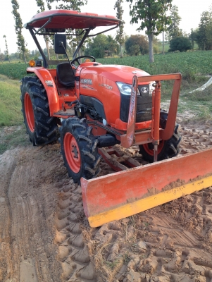 ขายรถไถ L4708 พร้อมผาน6/22 ตราช้าง สภาพสวยยางเต็ม4เส้นพร้อมใช้งาน