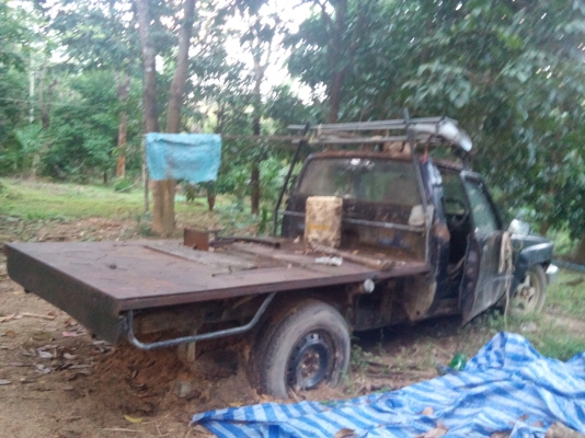 (ปิดการแล้วคับไปนาทวี)รถกระบะเลื่อนไม้ รถยังใช้งานได้