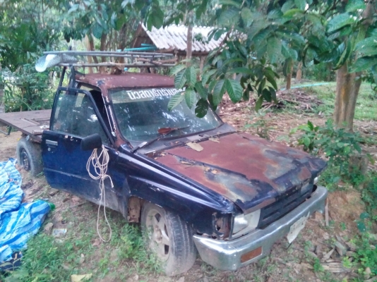 (ปิดการแล้วคับไปนาทวี)รถกระบะเลื่อนไม้ รถยังใช้งานได้