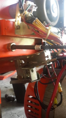 เครื่องปั่นไฟพร้อมเชื่อมยี่ห้อเดนโย้เครื่องเบนซิน4จังหวะแบบตู้เก็บเสียงสภาพสวยของญี่ปุ่นแท้เก่าเก็บราคา 22,000บาท