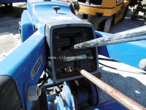 โปรโมชั่น รถพรวนดินเดินตาม   ISEKI  KX70-V รหัสสินค้า : 80803293 หรือเพิ่มเติมที่ www.nihonmono.com