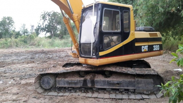 ขายครับ CAT 320 โลชั่นทู สวยๆพร้อมใช้ เครื่องดีเอวดี แอร์เย็น ช่วงล่างเต็ม ไฟฟ้าครบ เอกสารเล่มทะเบียน