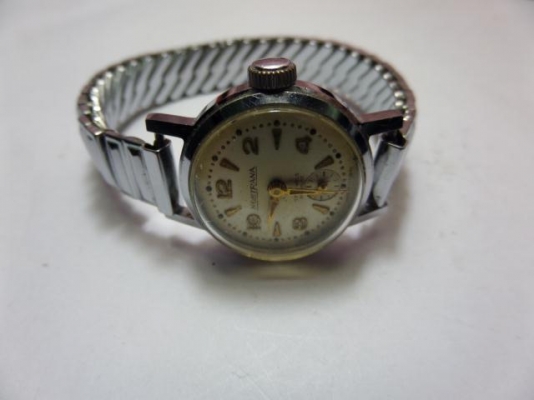 นาฬิกาข้อมือผู้หญิงยี่ห้อ NOSTRANA จากเยอรมัน นาฬิกาข้อมือผู้หญิงยี่ห้อ NOSTRANA จากเยอรมัน