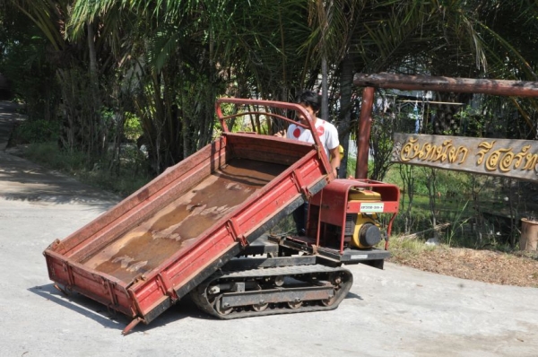 ขายรถบรรทุก ตีนตะขาบROBIN มีเกียร์ สภาพ เดิมญี่ปุ่น อะเนคประสงค์ 19,500เท่านั้น!!