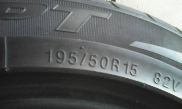 195/50R15 KUMHO ชุด 4 เส้น tel.081-427-3941 ไิอดีไลน์ autobot107 195/50R15 KUMHO ชุด 4 เส้น tel.081-427-3941 ไิอดีไลน์ autobot107