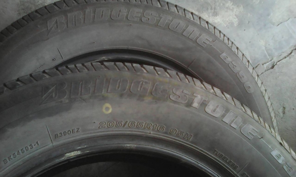 205/65R16 BRIDGESTONE ชุด 4 เส้น tel.081-427-3941 ไอดีไลน์ autbot107 205/65R16 BRIDGESTONE ชุด 4 เส้น tel.081-427-3941 ไอดีไลน์ autbot107