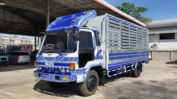 ขายรถบรรทุก 6 ล้อ