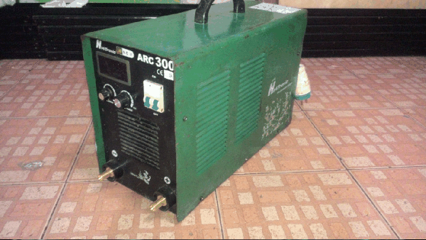 ขายด่วนตู้เชื่อมไฟฟ้าระบบอินเวอเตอร์ HiTronic ARC300