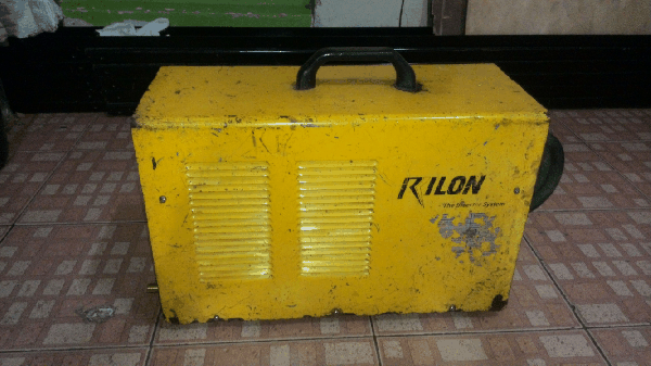 ขายด่วนตู้เชื่อมไฟฟ้าระบบอินเวอเตอร์ RILON ARC300