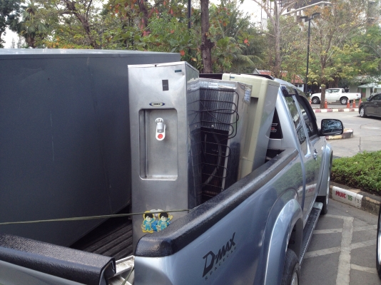 ขายตู้ล๊อคเกอร์ / ถังน้ำเย็น