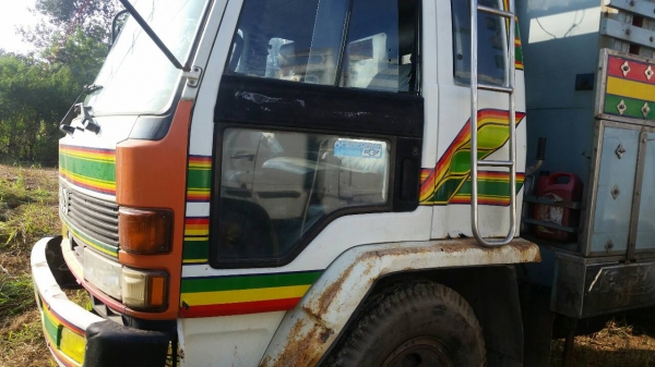 รถสิบล้อ JCM ติดแก๊ส เครื่องร็อค เกียร์ร็อค จิฟฟี่ พวงมาลัยเพาเวอร์ แก๊สลงเล่มเอกสารพร้อมโอน