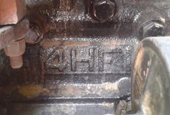 ISUZU KS 22 - 120 HP 4HF1 หกล้อดั๊มพ์ กระบะดั๊มพ์เหล็ก 4 ตันความยาว 4.30 เมตรสภาพดีไม่ผุไม่บุบพร้อมบรรทุกได้เลย เครื่องยนต์ 120 แรงวางใหม่เครื่องแน่นแรงดี ภายในเก๋งคอนโซลครบ ช่วงล่างใหญ่ติด F หน้าหลังครบ ยาง 8.25 ขอบ 16 สภาพดีประมาณ 60\% พร้อมใช้งาน เอกสาร