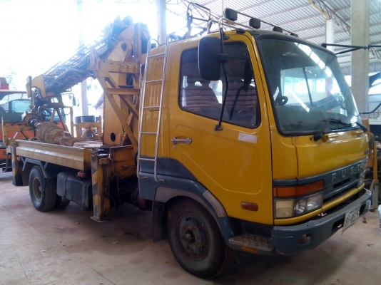 รถขุดเจาะเสาไฟฟ้า