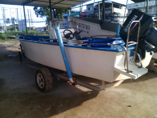 เรือไฟเบอร์ 18ฟุต เครื่องยามาฮ่า 40แรงม้า Trailerเหล็กชุบ ถังน้ำมัน 60ลิตร