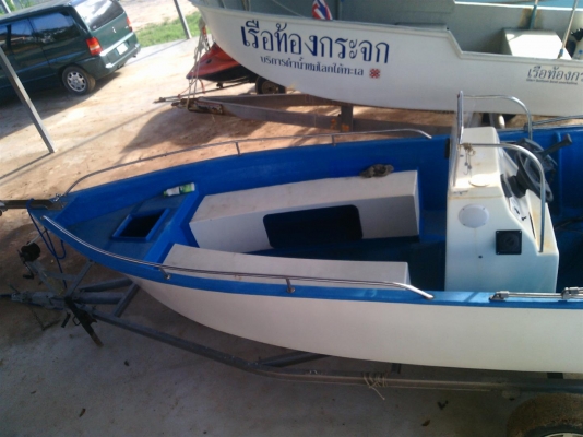 เรือไฟเบอร์ 18ฟุต เครื่องยามาฮ่า 40แรงม้า Trailerเหล็กชุบ ถังน้ำมัน 60ลิตร