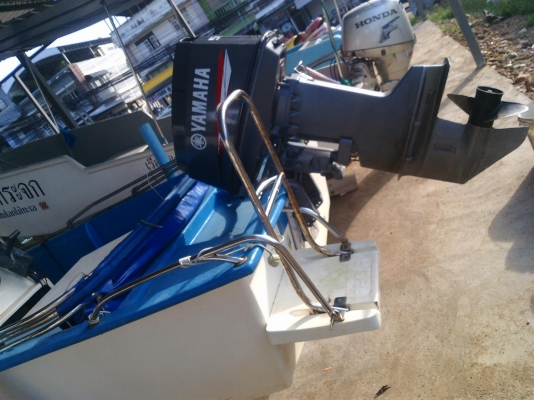 เรือไฟเบอร์ 18ฟุต เครื่องยามาฮ่า 40แรงม้า Trailerเหล็กชุบ ถังน้ำมัน 60ลิตร