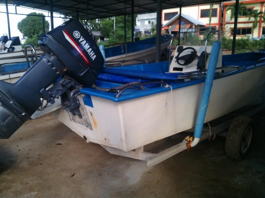 เรือไฟเบอร์ 18ฟุต เครื่องยามาฮ่า 40แรงม้า Trailerเหล็กชุบ ถังน้ำมัน 60ลิตร