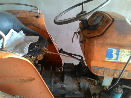 ขายรถไถ KUBOTA L2600 เพลาเดียว 26แรง เครื่องยนต์4สูบ ราคา 39,000 ขายรถไถ KUBOTA L2600 เพลาเดียว 26แรง เครื่องยนต์4สูบ ราคา 39,000