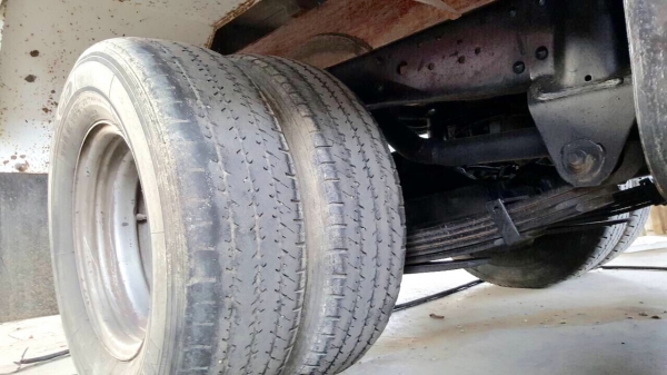 ขายถูกรถบรรทุก6ล้อใม่ติดเวลาเครื่องดีเซล ใม่เคยบรรทุกหนักสนใจสอบถามใด้