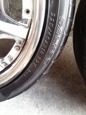 ล้อแม็ก 18นิ้ว 5รู114 พร้อมยาง สวยๆ 4 ล้อ ราคา 7990 บาท