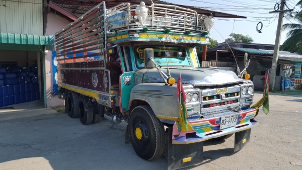 ขายหน้ายางเพลาเดียวช่วงล่างใหญ่เครื่อง175 เบรคจิฟฟีา คัทซีสวยมาก คานหน้าใหญ่ คานหลังเดิมเป็น2เพลาตอนเป็นเพลาเดียว