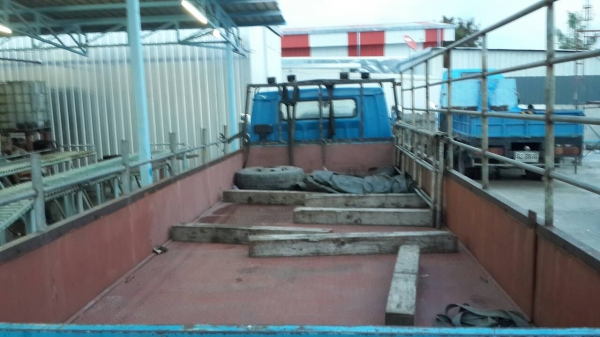 ขายด่วน รถ 6 ล้อกลาง กระบะยาว 6 เมตร