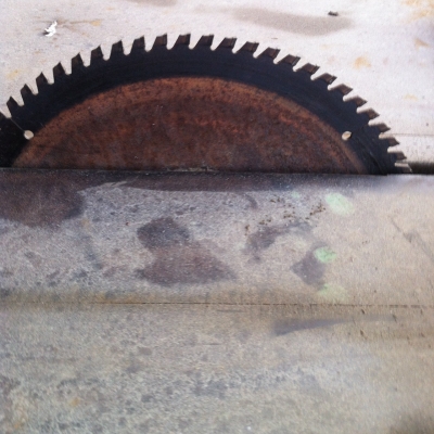 เครื่องตัดไม้ มอเตอร์3เฟส 5 แรง 3800 รอบขึ้นไป ไม้กระจุยไม่โดด ระบบเซฟตี้ครบครับ