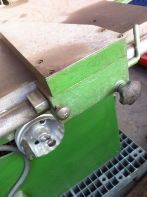 เครื่องตัดไม้ มอเตอร์3เฟส 5 แรง 3800 รอบขึ้นไป ไม้กระจุยไม่โดด ระบบเซฟตี้ครบครับ