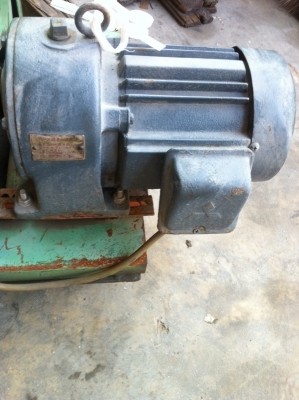 เครื่องม้วนเหล็ก ขนาดกระทัดรัด 3โรลเลอร์ หน้าตัดโรล 3 นิ้ว มอเตอร์ 1แรง 3 เฟสลองเครื่องได้ไม่มีวันหยุดครับ เครื่องม้วนเหล็ก ขนาดกระทัดรัด 3โรลเลอร์ หน้าตัดโรล 3 นิ้ว มอเตอร์ 1แรง 3 เฟสลองเครื่องได้ไม่มีวันหยุดครับ